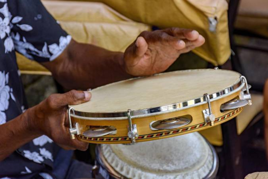 Lei reconhece instrumentos do samba como manifestação cultural