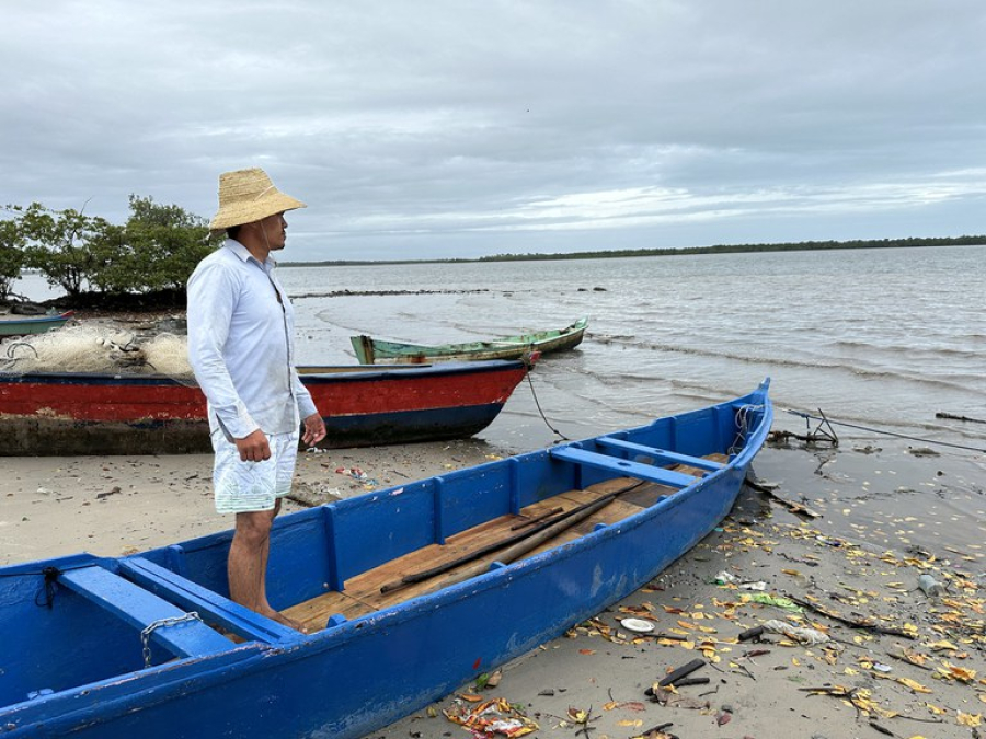 Seguro-Defeso: PF cumpre mandados de busca e apreensão contra presidente de colônia de pescadores, em Diamante