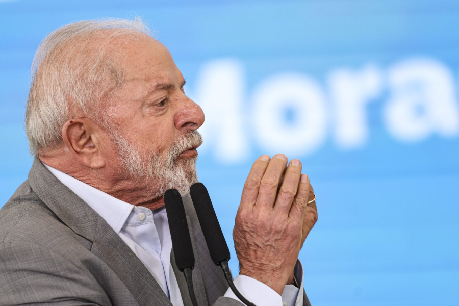 Lula descarta desafiar EUA, mas diz que Brasil não é republiqueta