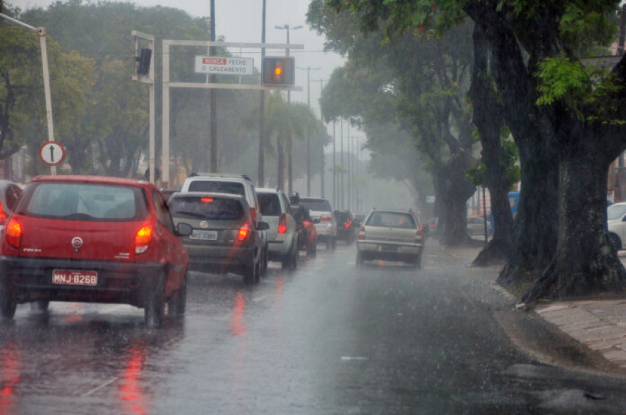 Inmet emite alerta de acumulado de chuvas na Paraíba