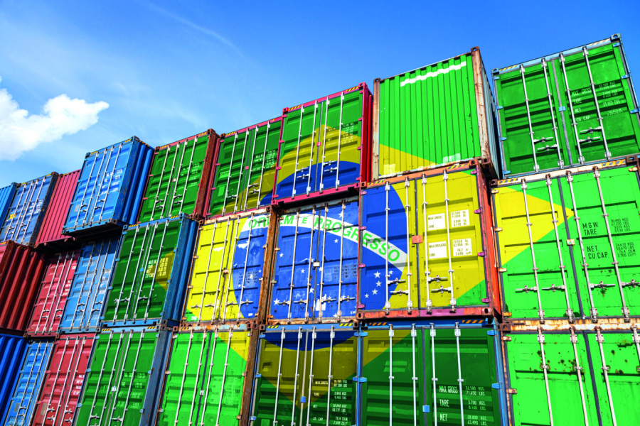 Tarifaço sobre parte de exportações brasileiras entra em vigor hoje