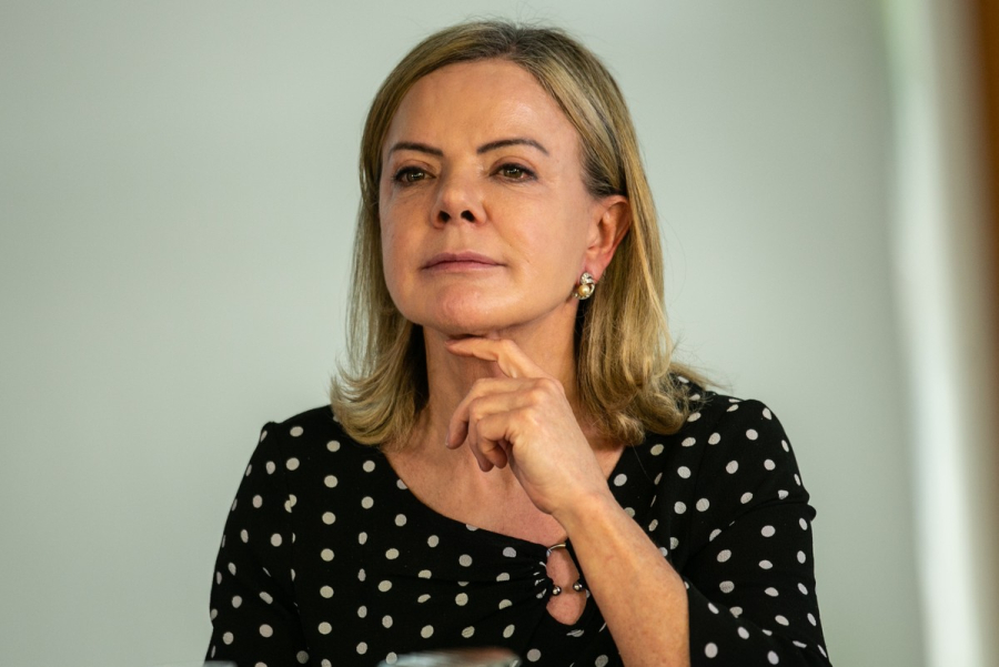 Oposição impede avanço de votações cruciais no Congresso, afirma Gleisi