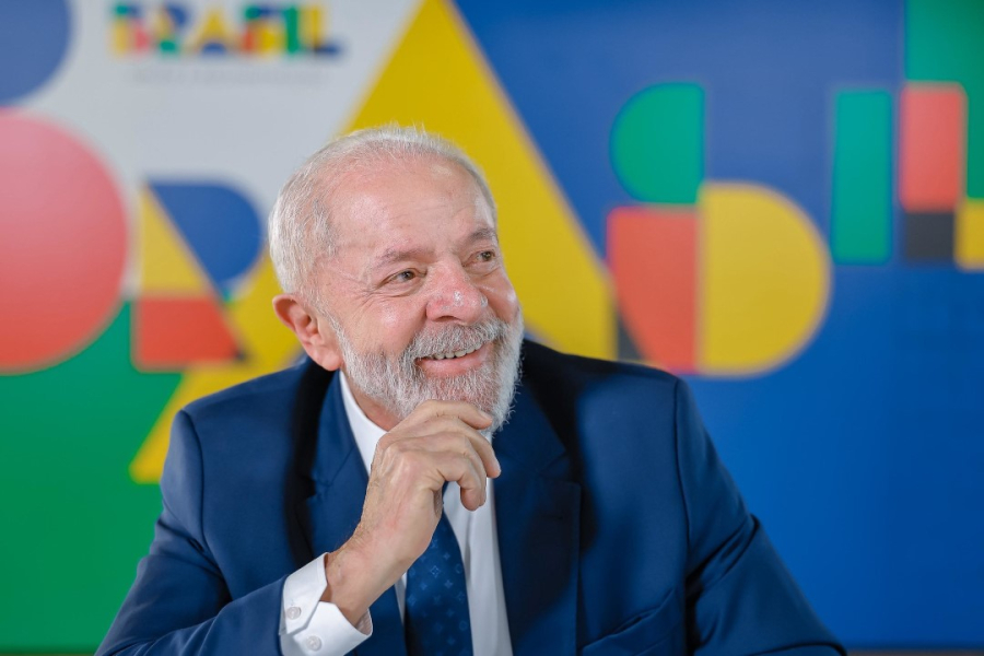 Lula diz que vai procurar líderes do Brics para discutir tarifaço