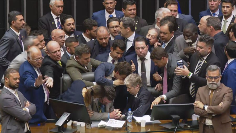 Deputado bloqueia à chega de Motta à presidência da Câmara